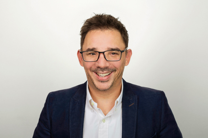 Funktionen direkt im System entdecken - Live-Demo mit Experten Alexander Sturm Funktionen direkt im System entdecken - Live-Demo mit Experten Alexander Sturm